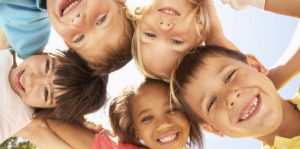 5 sfaturi de la dr. Andra Custură pentru pregătirea copilului înainte de fixarea aparatului dentar!